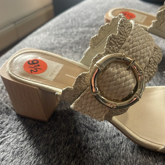 Sandals - Picture 2 of 3